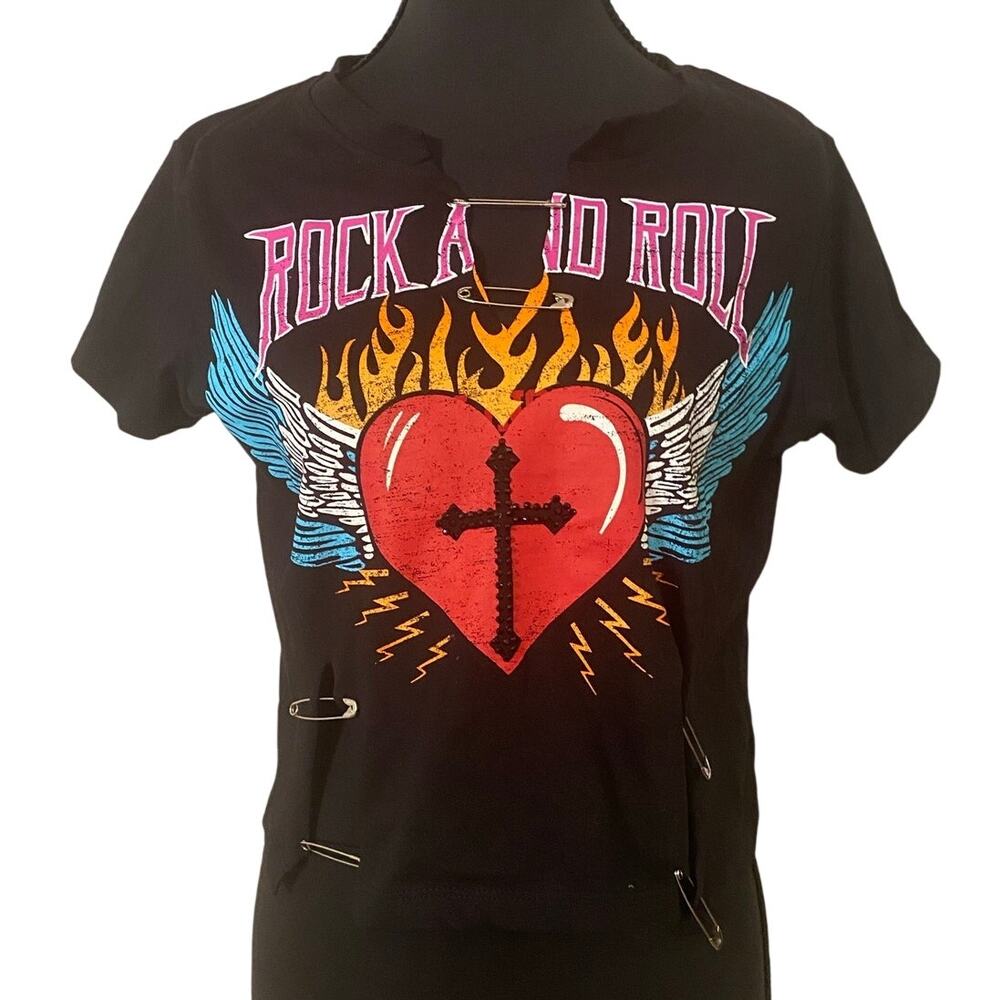 Rock & Roll Safety Pin Black Cross Cropped Tee Y2K Indie Sleaze Goth Flames Band